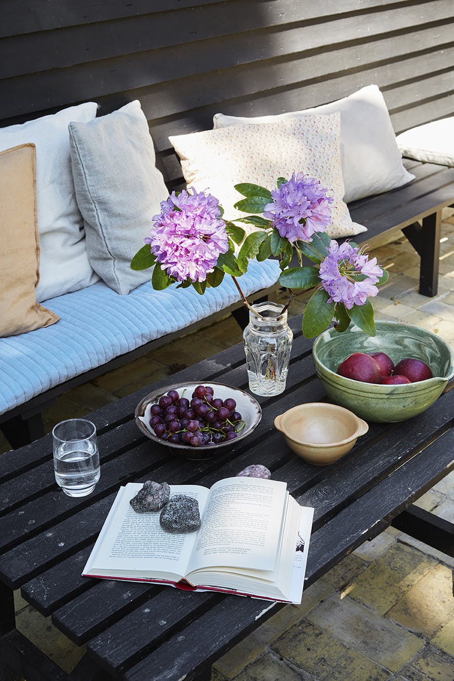 chilidegnbom220738 Terrasse sort trebord